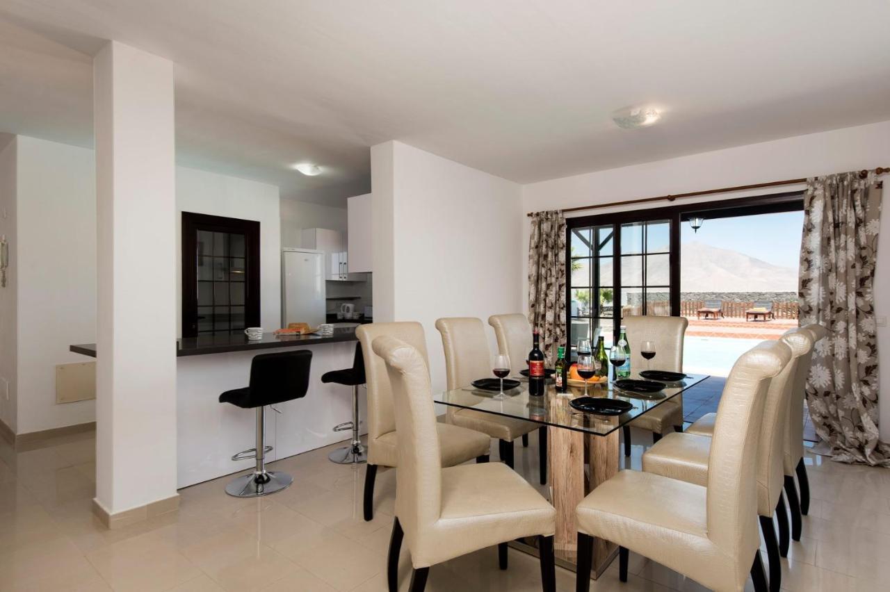 Villa Chinamar By Villa Plus Playa Blanca  Ngoại thất bức ảnh